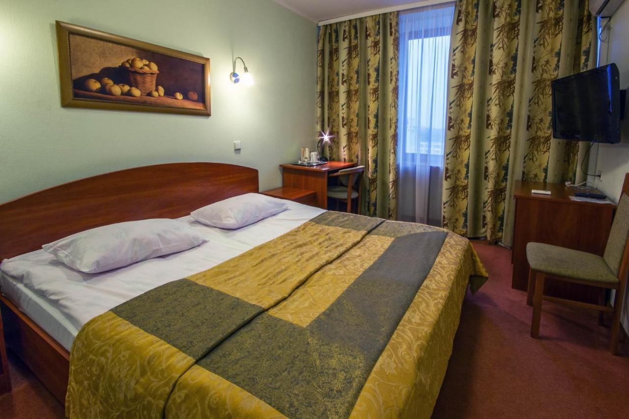 Tourist Hotel Minsk Exterior foto